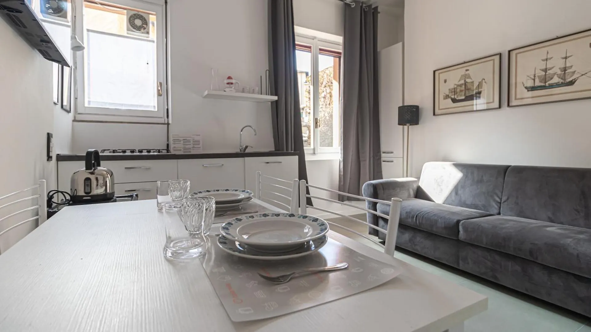 Italianway - Dall'Ongaro 27 Milan Italy